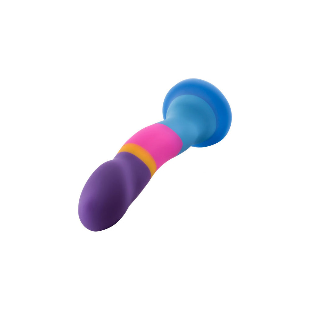 Blush Avant D1 Hot 'n' Cool Suction Cup Base Silicone Dildo