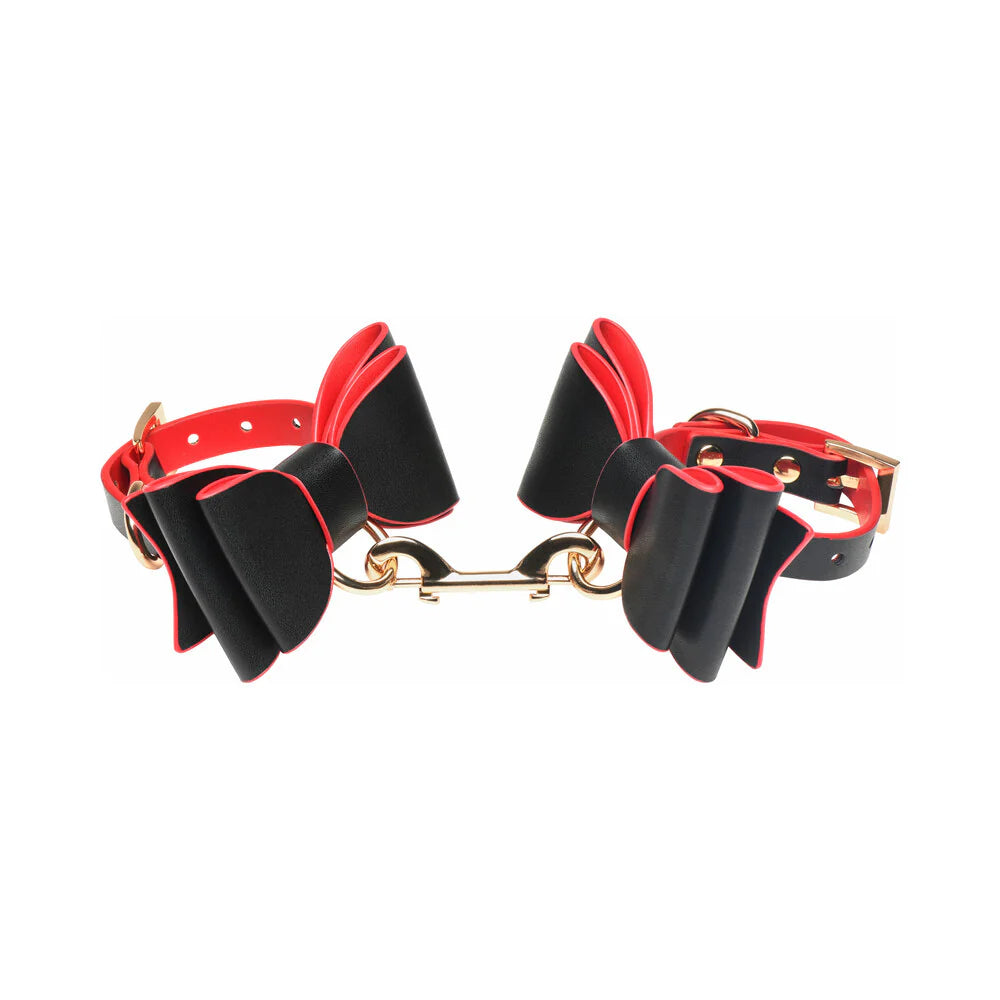 Master Series Goth Bondage Set With Cuffs Collar Leash And Connectors